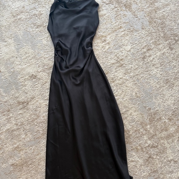 Elegant black satin slip dress - Picture 1 of 2